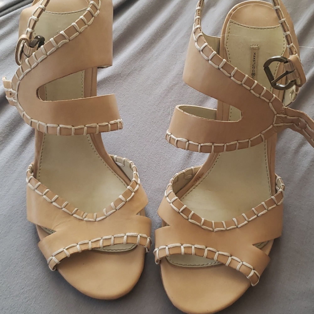 Max studio heels